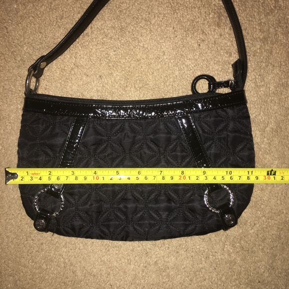 Vera Bradley black quilted handbag - Picture 6 of 6